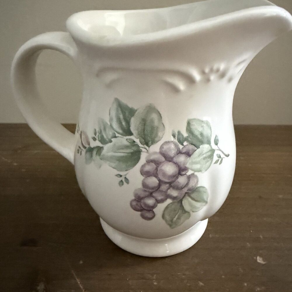 Vintage Pfaltzgraff Grapevine Stoneware Creamer Pitcher Made In USA